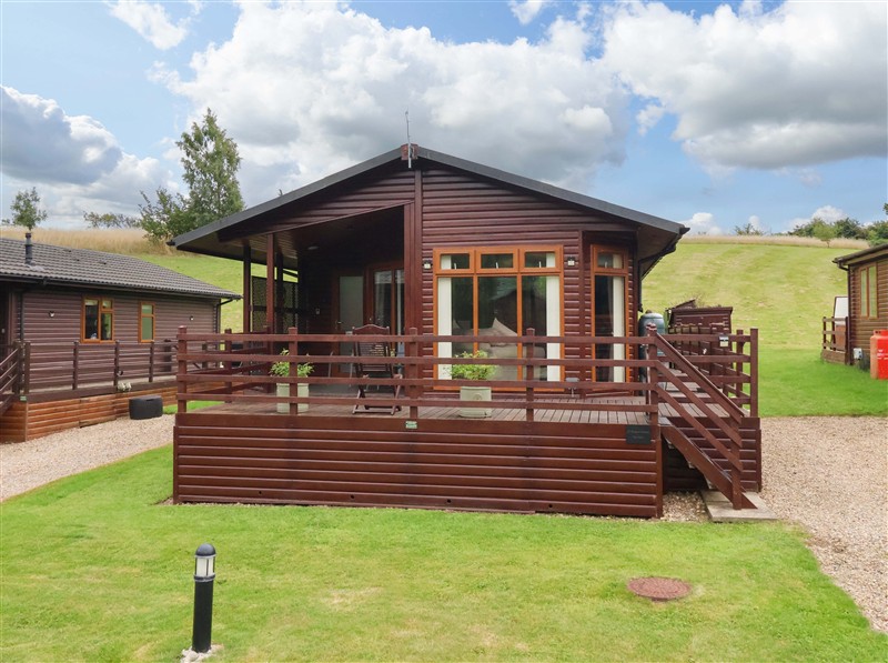15 Badgers Retreat - Two Dales, Two Dales,Tuntstall near Catterick, North Yorkshire, North Yorkshire has a hot tub
