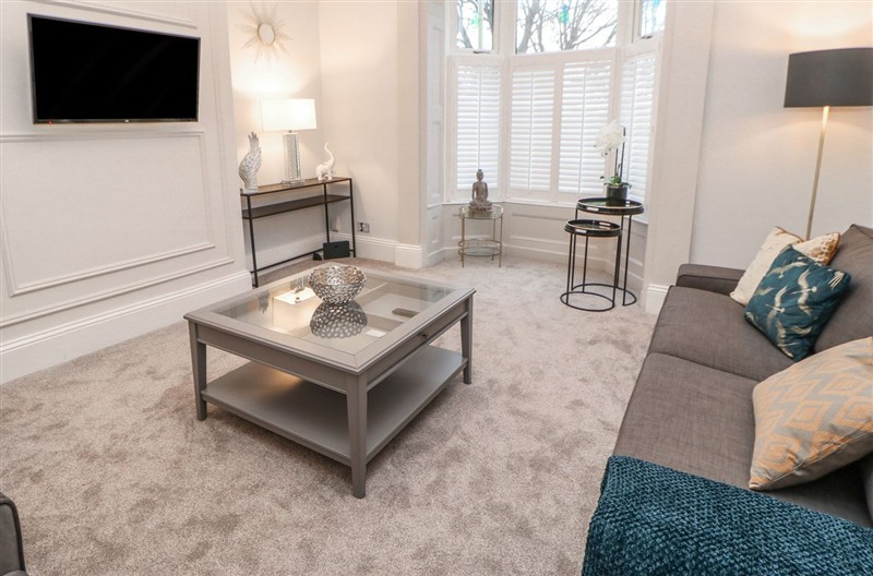 16 Seafield Terrace, South Shields, Tyne and Wear sleeps 7 people