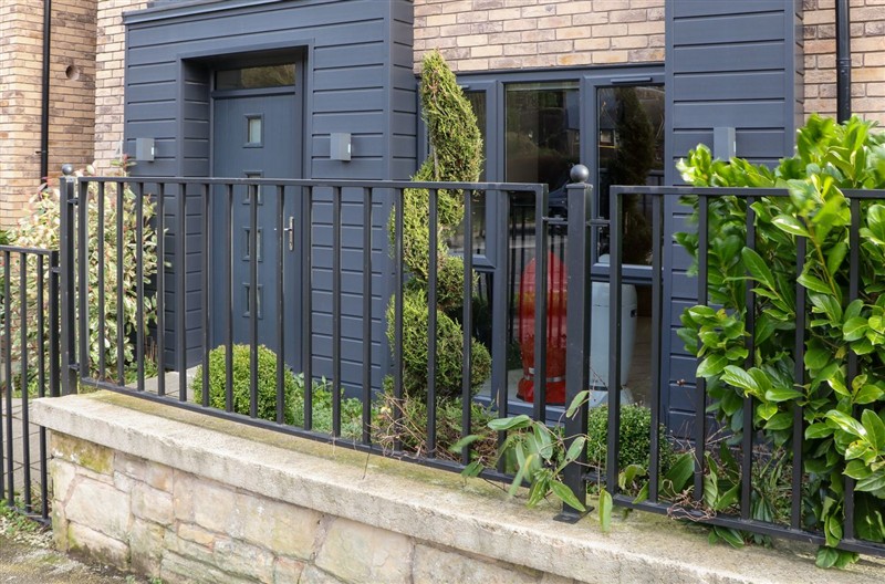 4 Rockcliffe Grange, Mansfield, Nottinghamshire sleeps 6 people
