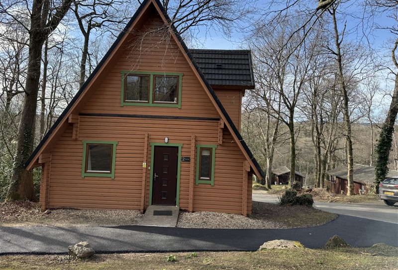 Acorn Lodge, Finlakes Holiday Park near Chudleigh, Devon sleeps 6 people