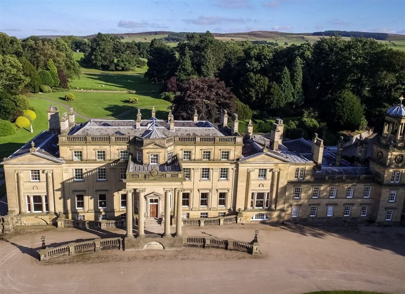 Acorn Manor, Skipton has a hot tub