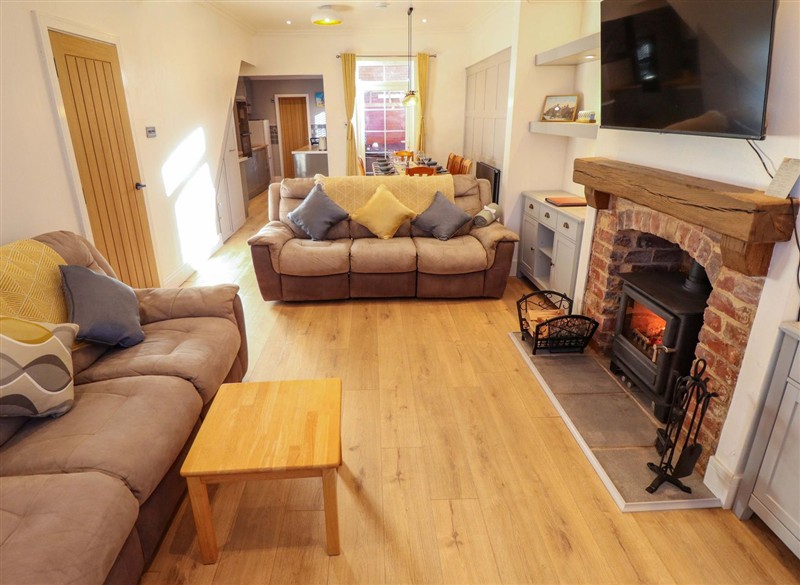 Alford Road, Sutton-On-Sea, Lincolnshire has a hot tub