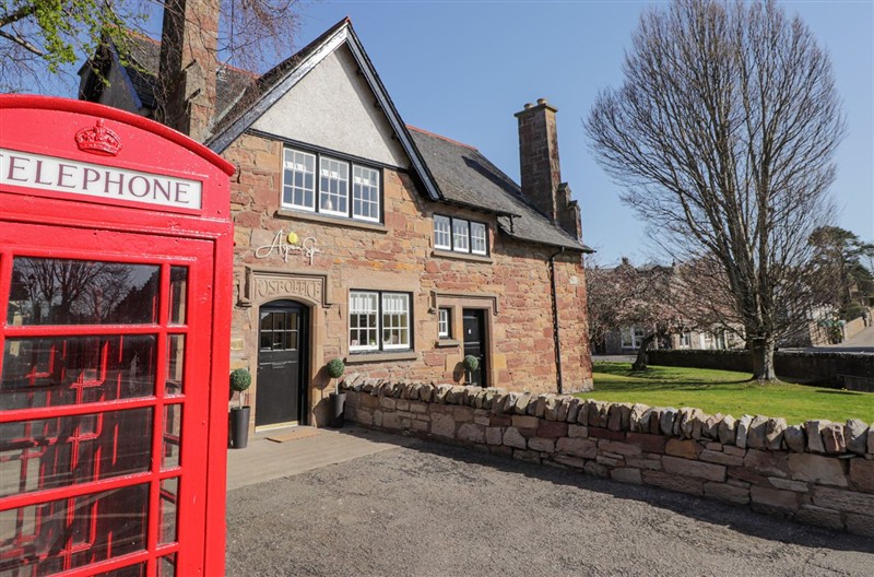Aspen Spa Apartment, Dornoch, The Highlands - Ross-shire sleeps 4 people