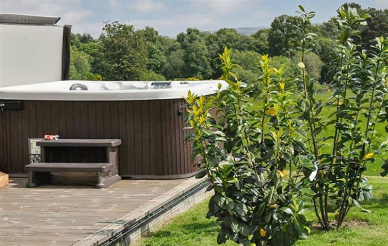 Bennachie Lodge, Inverurie sleeps 8 people