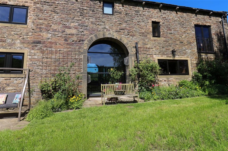 Bib Knowl Farm, Littleborough, Greater Manchester sleeps 10 people