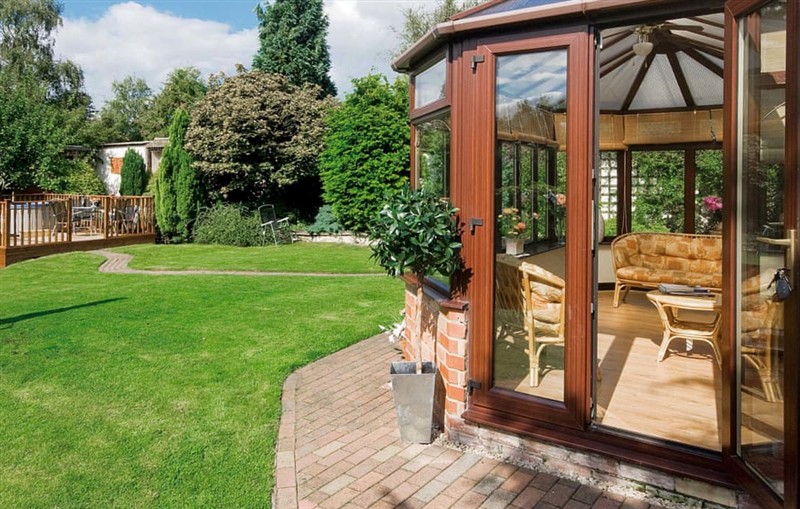 Bridge House, Overseal sleeps 5 people