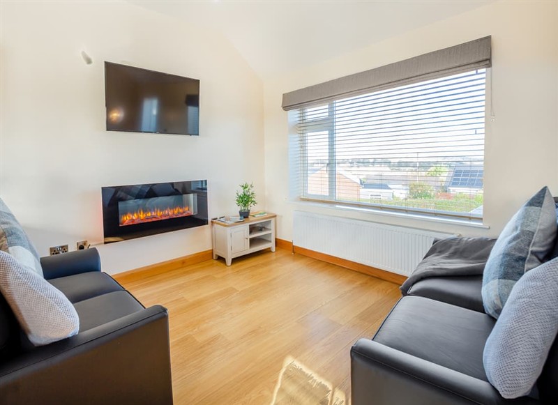 Bryn Awel Caravan Park - Branwen, Pentraeth has a hot tub