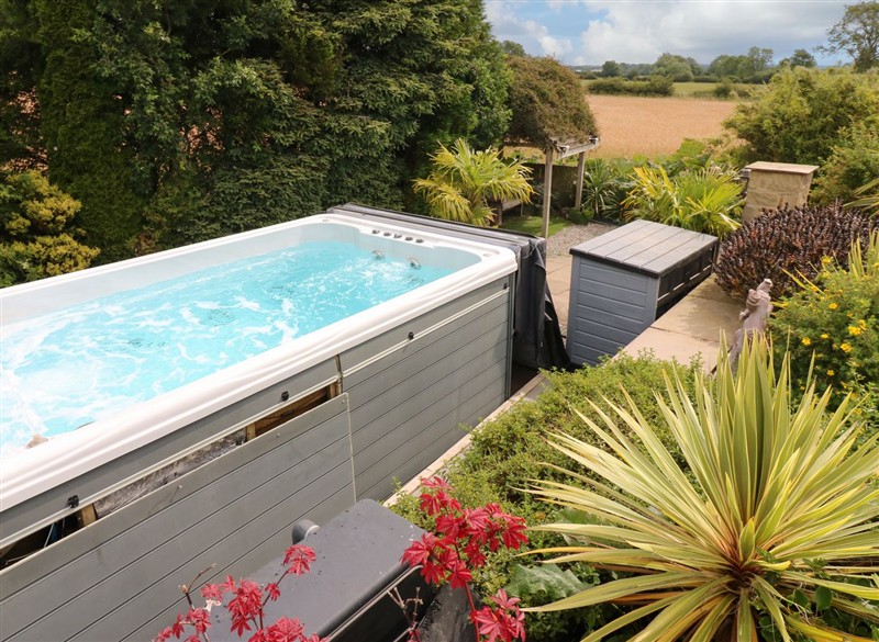 Caesars Lodge, Houghton Bank near Heighington, North East England has a hot tub