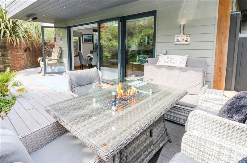 Caesars Lodge, Houghton Bank near Heighington, North East England sleeps 4 people
