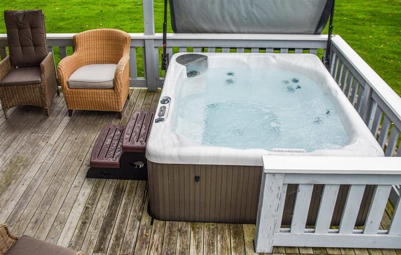 Chestnut Cottage, Great Yarmouth sleeps 8 people