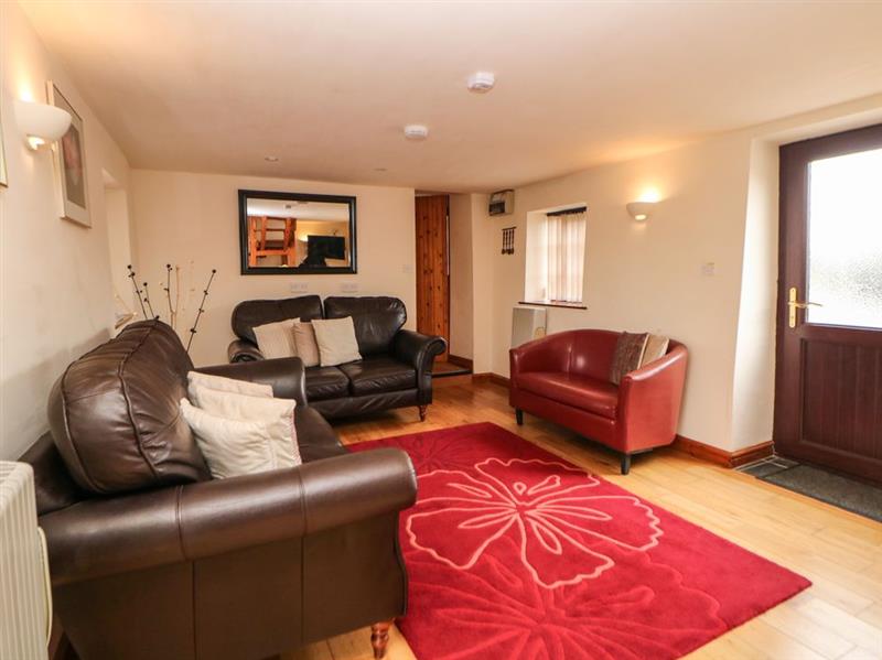 Curlew Barn, Bottomhouse, Peak District & Derbyshire Dales sleeps 6 people