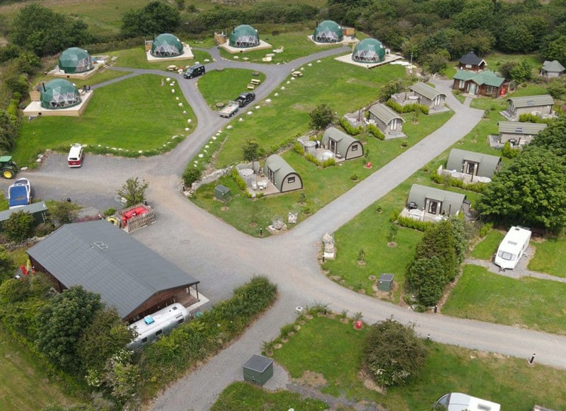 Daisy, Brynteg, near Benllech has a hot tub