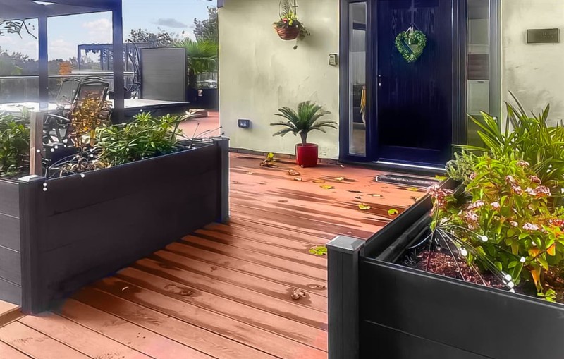 Deer View Villas - Deerview Lodge, Bonvilston sleeps 4 people