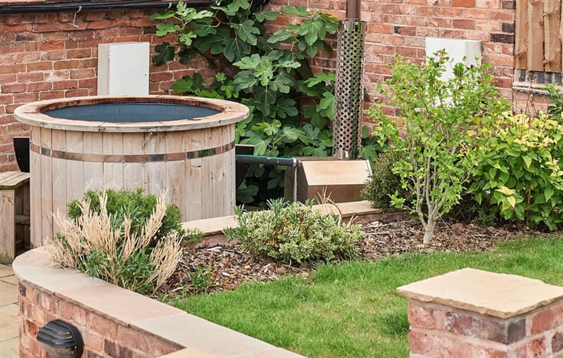 Dove House, Worcester sleeps 4 people