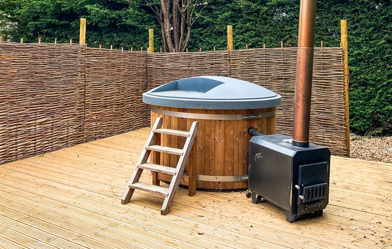 Elm Tree House, Landford, near Salisbury sleeps 8 people