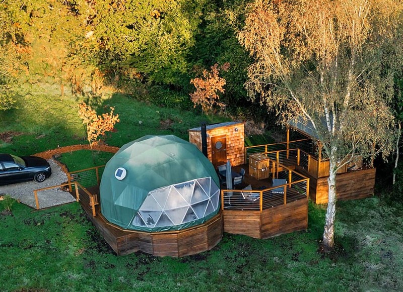 Fern Cottage, Tunbridge Wells has a hot tub