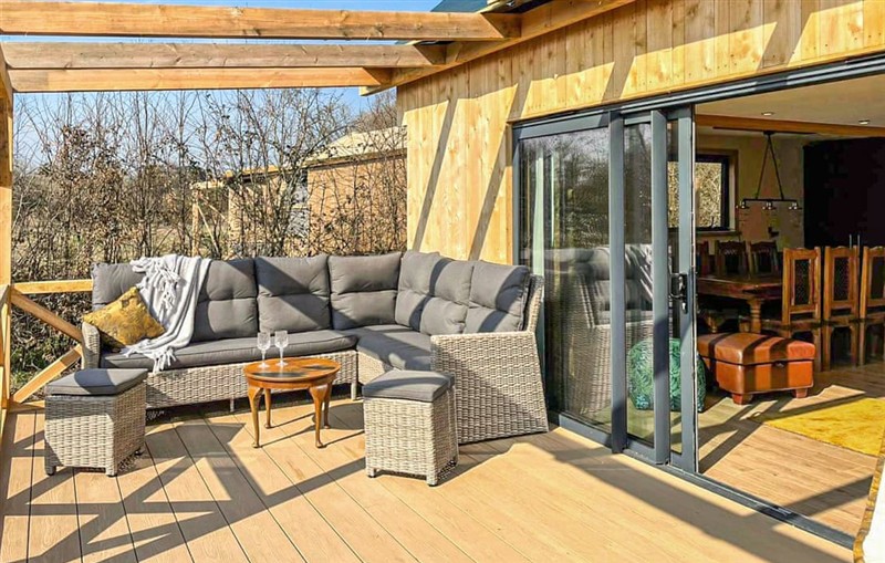 Fern Lodge, Chichester sleeps 6 people