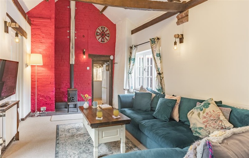 Garden View Cottage, Woodbury Salterton, near Exeter sleeps 4 people