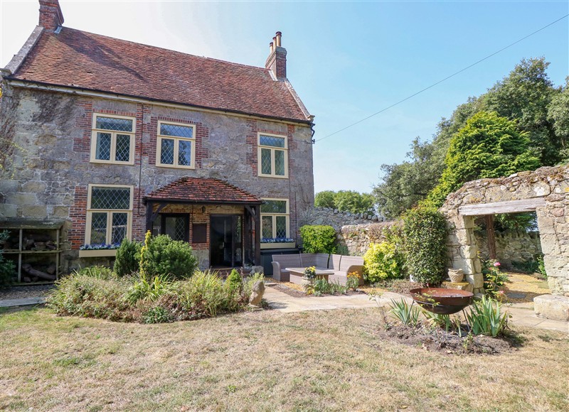 Glebe Garth, Chale near Niton, Isle of Wight sleeps 8 people