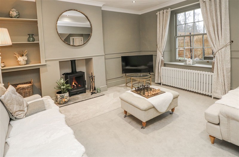 Hallfield Hall Cottage, Shirland, Derbyshire sleeps 8 people