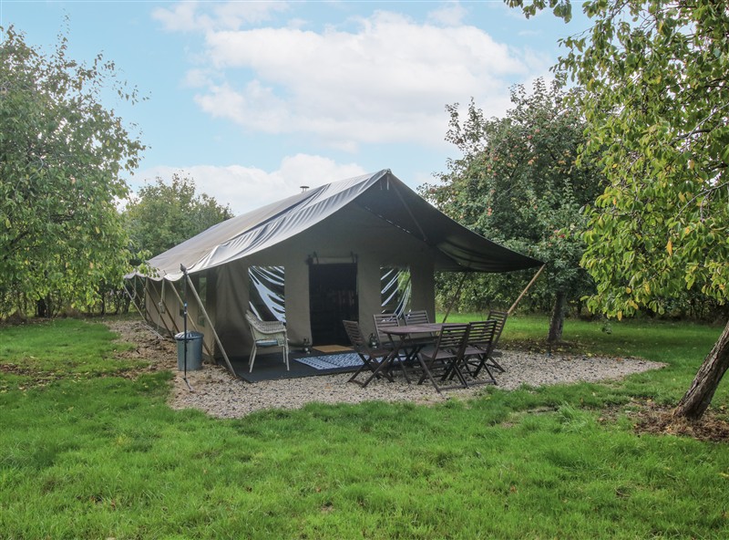 Hedgerow, Bewdley, Worcestershire has a hot tub