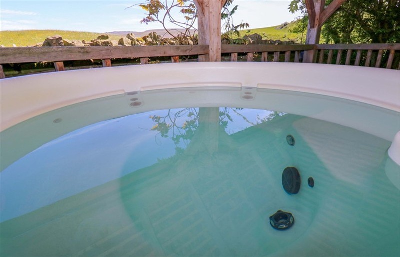 The hot tub at Bib Knowl Farm, Littleborough, Greater Manchester