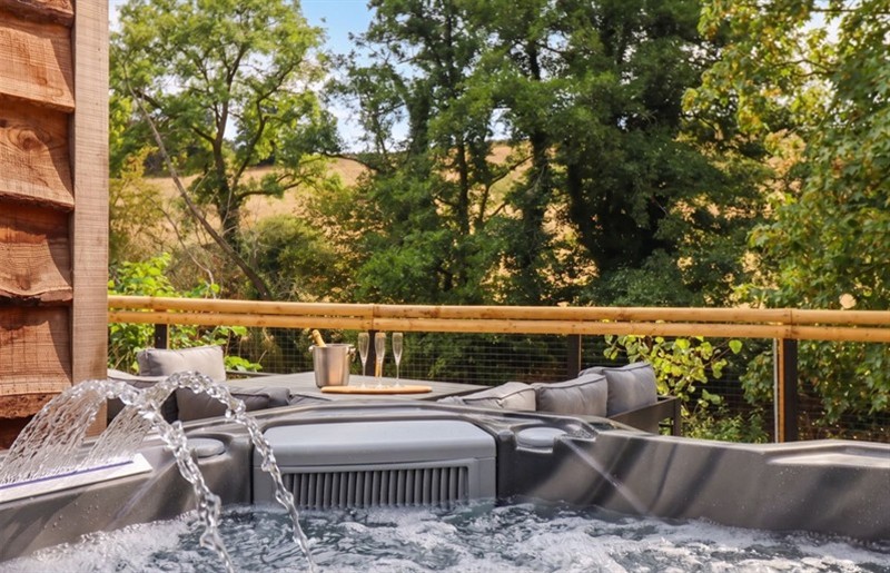 The hot tub at Bridge Farm, Pontyblew near Chirk, North Wales & Snowdonia