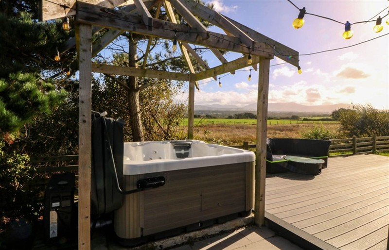 The hot tub at Cae Mawr, Dinas Dinlle, Gwynedd