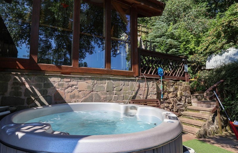 The hot tub at Cool Cabin, Rudyard Lake, Staffordshire