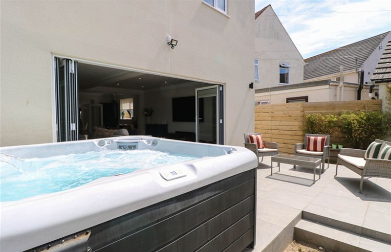 The hot tub at Cootiya Corner, Gorleston-On-Sea, Norfolk