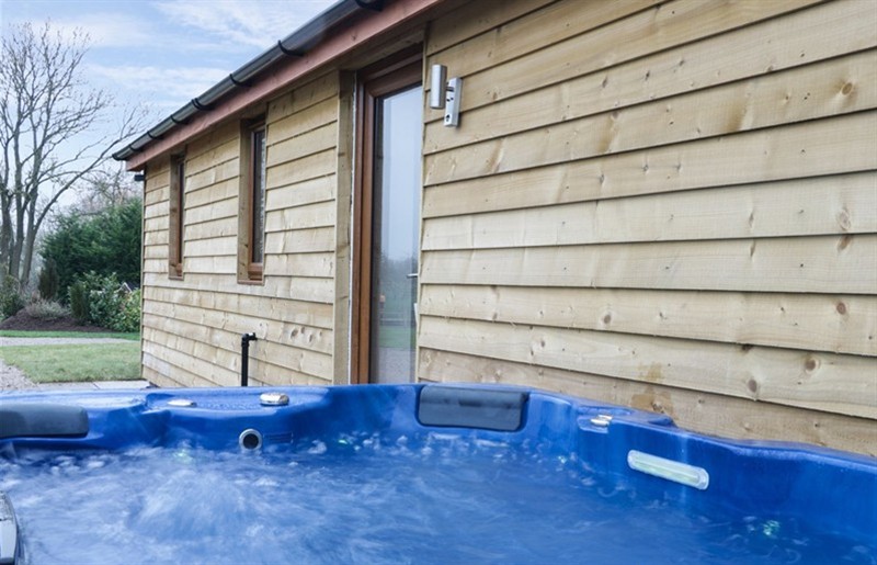 The hot tub at Gardener's Lodge, Nantwich, Cheshire