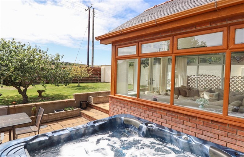 The hot tub at Ger Y Mor, Cemaes Bay, Ynys Môn / Isle of Anglesey