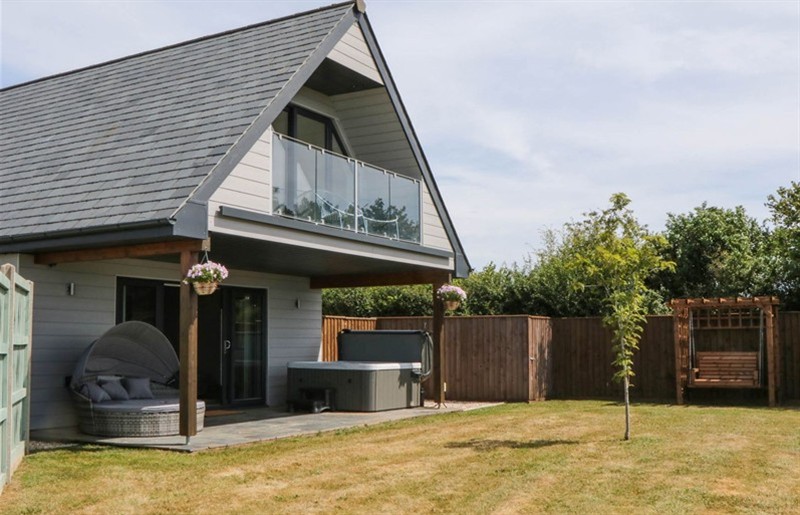 The hot tub at Harescombe Lodge, Morchard Bishop, Devon