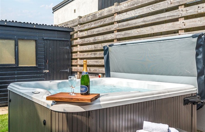The hot tub at Palm House, Newquay, Cornwall