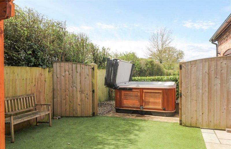 The hot tub at Poplar Farm Studio, Hatton Heath near Aldford, Cheshire