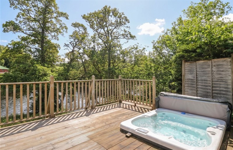 The hot tub at Riverbank Cottage, Killin, Stirling