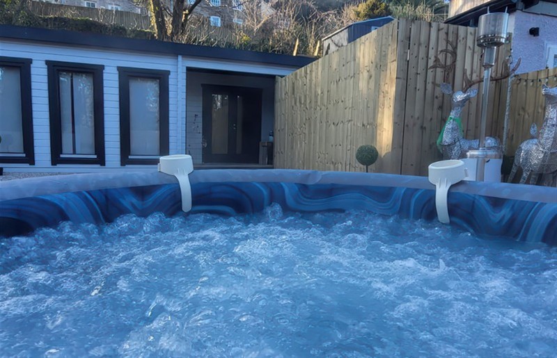 The hot tub at Sea La Vie, Perranporth, Cornwall