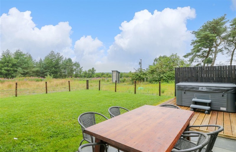The hot tub at The Barn, Drumbow Farm, Caldercruix, North Lanarkshire