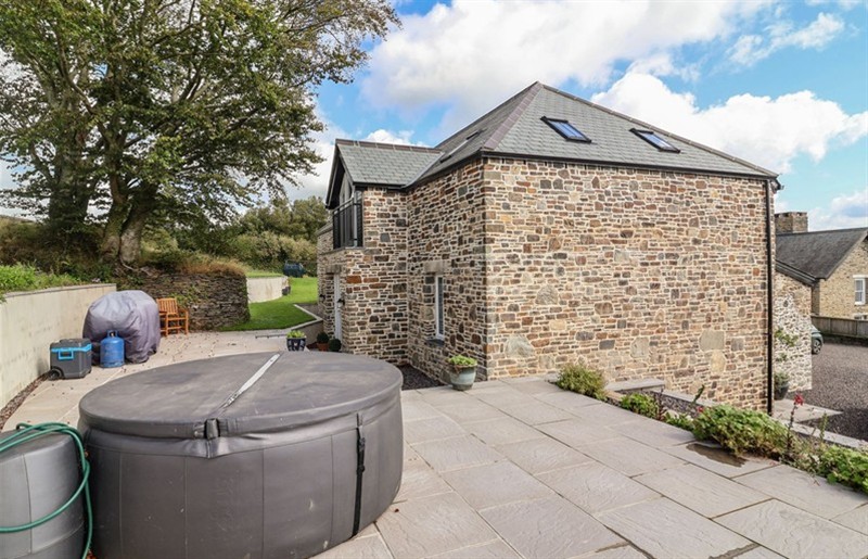 The hot tub at The Granary, Chelfham near Barnstaple, Devon