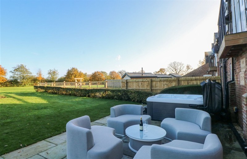 The hot tub at The Granary, Knutsford, Cheshire