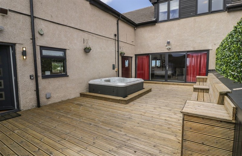 The hot tub at The Wendover, Towyn, Conwy