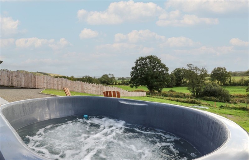 The hot tub at Ty Crwn - The Roundhouse, Near Lampeter, Ceredigion