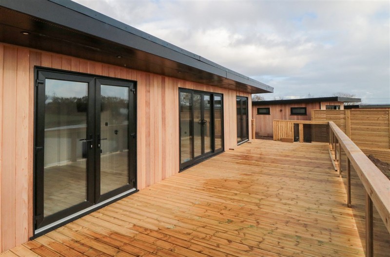 Hummingbird Lodge, Yarm, North East England sleeps 4 people