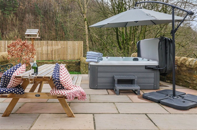 John's Lodge, Winterburn, Yorkshire Dales sleeps 4 people