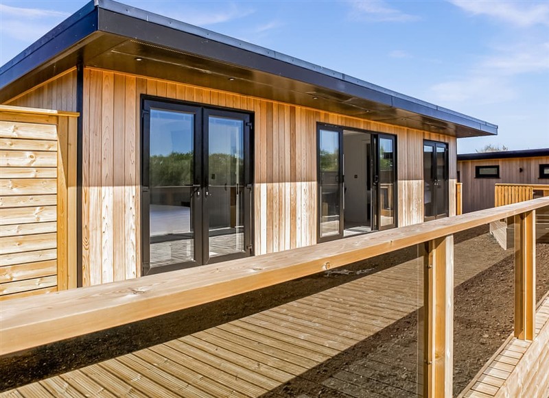 Kingfisher Lodge, Bishop Auckland has a hot tub