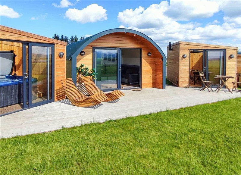 Knockan, Newmill, nr Keith has a hot tub