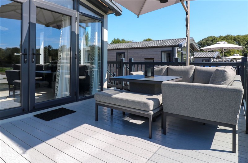 Lakewood Plot 2, St. Osyth, Essex sleeps 6 people
