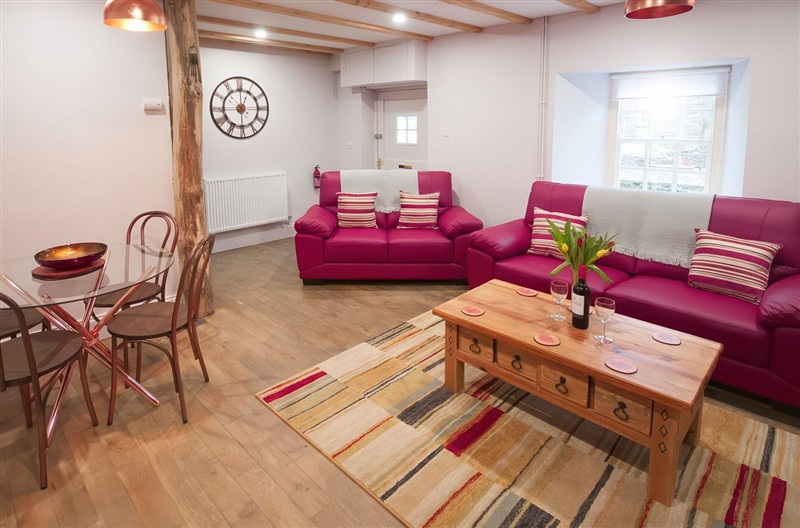 Millers Cottage, near Newcastle Emlyn, Ceredigion sleeps 6 people
