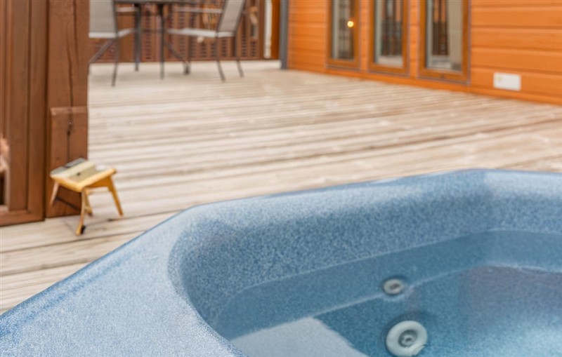 Mullacott Retreats - 52 Meadow View, Ilfracombe sleeps 4 people