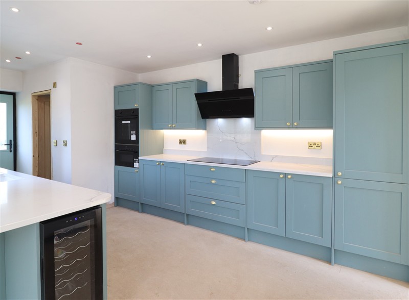 New build at Tyn Pwll, Brynsiencyn near Llanfairpwllgwyngyll, Ynys Môn / Isle of Anglesey has a hot tub